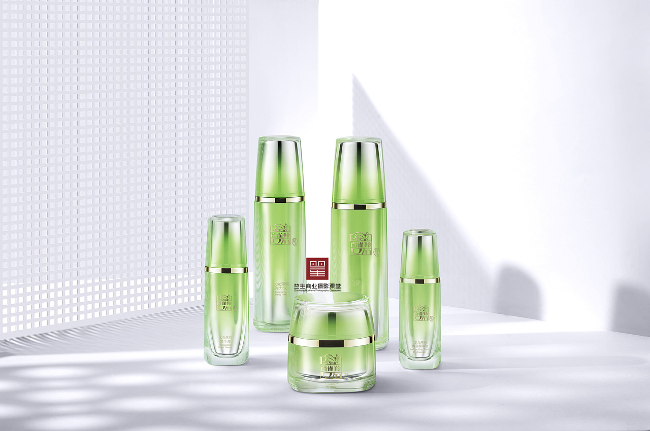 竺生老師掌鏡，百雀羚水光彈潤系列詮釋國潮美妝新高度